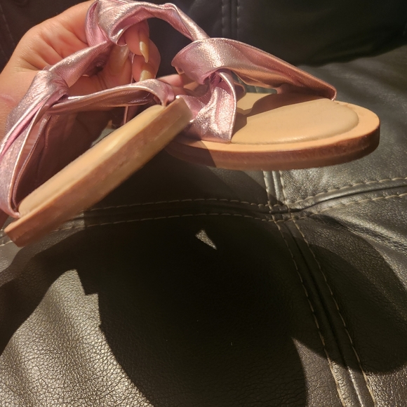 Rachel Zoe Metallic Pink Leather Knot Flat Sandal - Picture 6 of 9